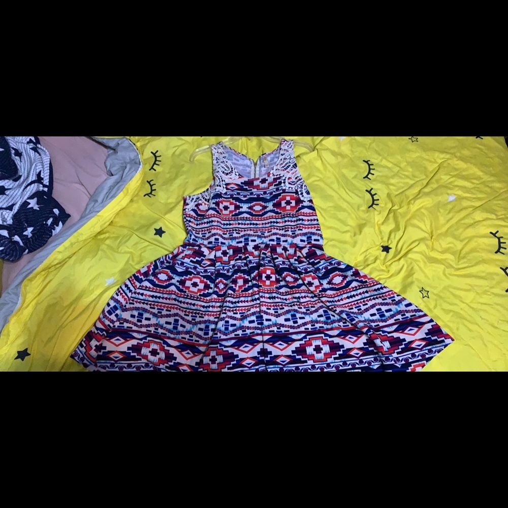 Multicolored Dress with lace detail